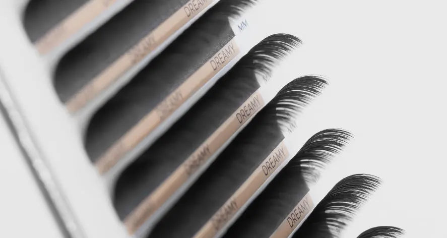 How to Choose the Right Eyelashes for Your Style？